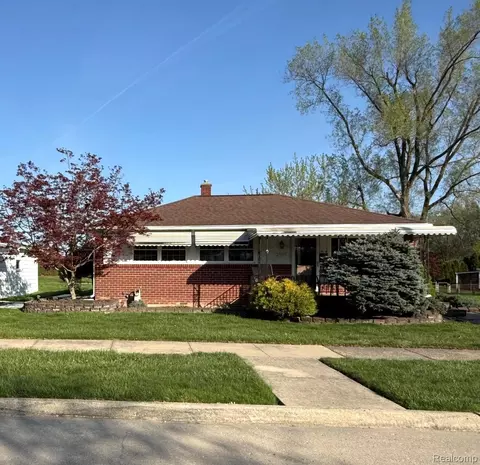 29855 Tamarack Ct, Flat Rock, MI 48134