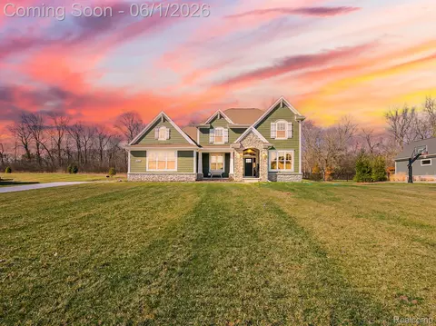 3718 Cornwell Ct, Ann Arbor, MI 48105