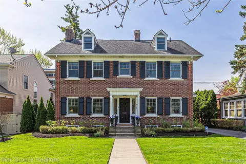 916 Knox St, Birmingham, MI 48009