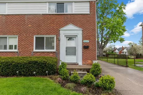 22127 Marter Rd, Saint Clair Shores, MI 48080