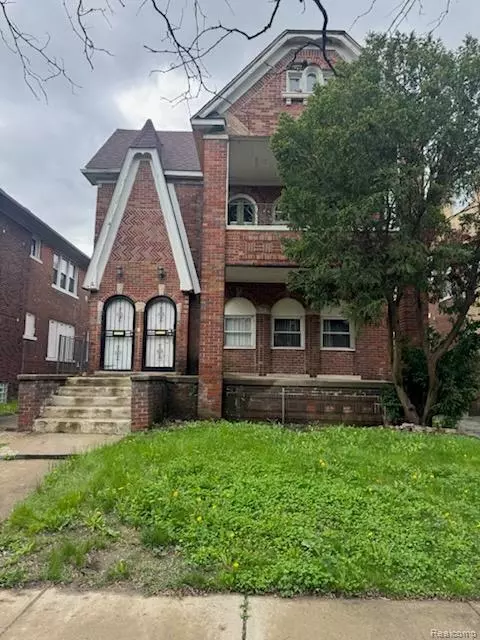 3267 Webb St, Detroit, MI 48206