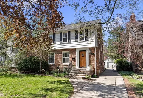 580 W Lewiston Ave, Ferndale, MI 48220