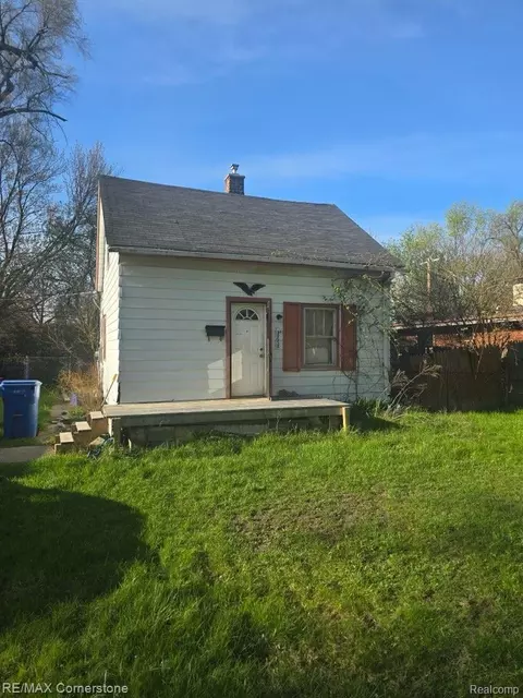 28658 Glenwood St, Inkster, MI 48141