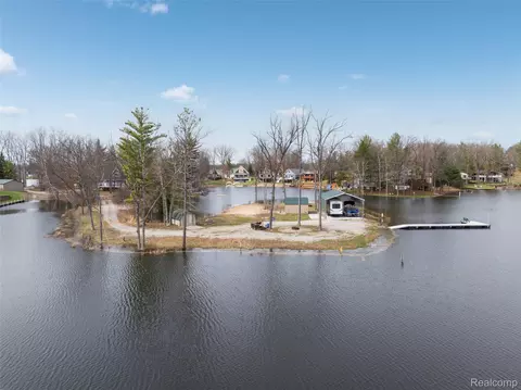 1872 Indianwood Loop, Mills, MI 48661