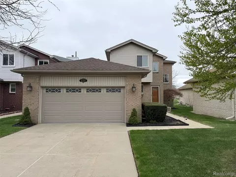 51367 D W Seaton Dr, Chesterfield, MI 48047
