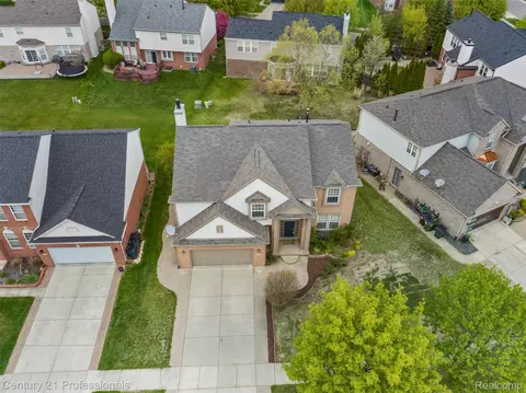 View/Area - 49385 Central Park E, Shelby Township, MI 48317 photo 1 of 2