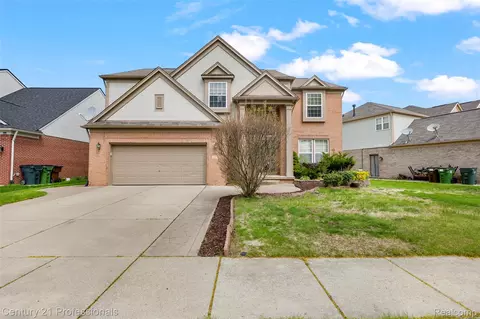 Exterior - 49385 Central Park E, Shelby Township, MI 48317 photo 3 of 3