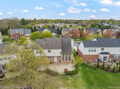 View/Area - 49385 Central Park E, Shelby Township, MI 48317 photo 2 of 2