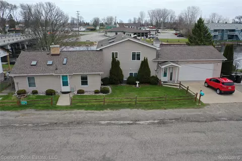 103 Harbor St, Au Sable, MI 48750