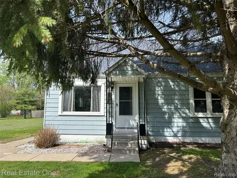 14456 Cornell St, Taylor, MI 48180
