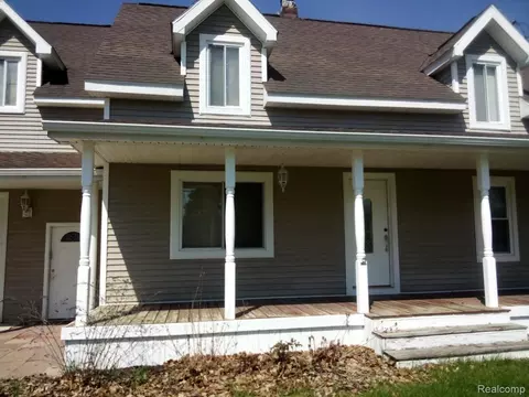 Exterior - 5255 N Seymour Rd, Flushing, MI 48433 photo 4 of 7