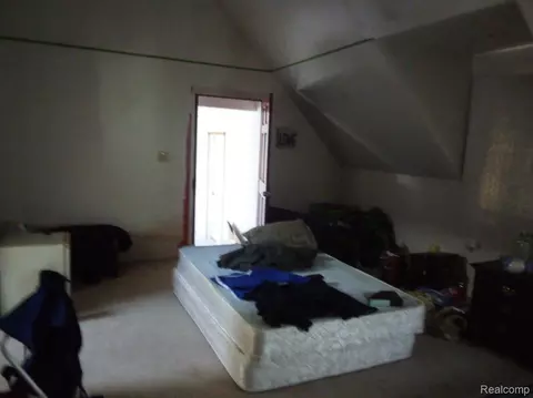 Bedroom - 5255 N Seymour Rd, Flushing, MI 48433 photo 5 of 5