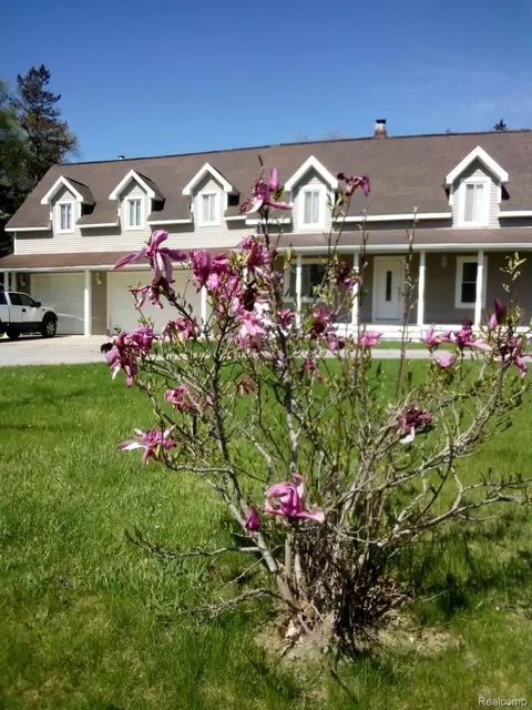 5255 N Seymour Rd, Flushing, MI 48433