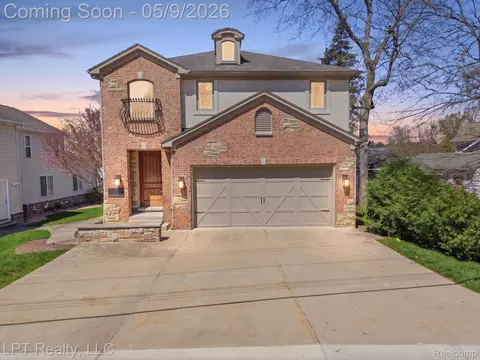 1330 Brighton Lake Rd, Brighton, MI 48116