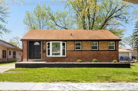 514 Greenwood St, Inkster, MI 48141