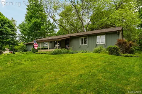 14148 Hayrake Holw, Dexter, MI 48118