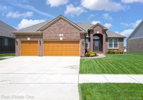 17481 Tiger Dr, Macomb, MI 48042