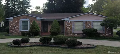23801 Twining Dr, Southfield, MI 48075