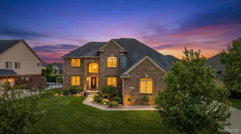 16348 Via Montella, Macomb, MI 48042