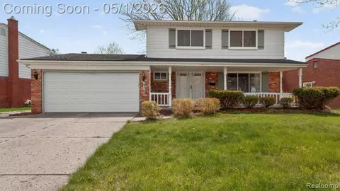 3950 Nowak Dr, Sterling Heights, MI 48310