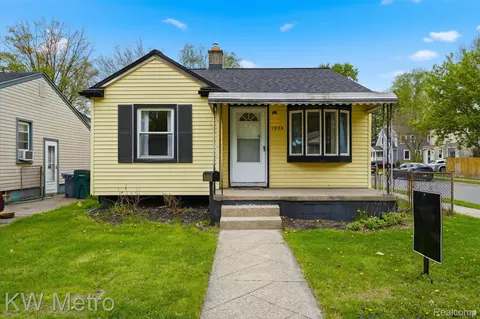 1939 Bonner St, Ferndale, MI 48220