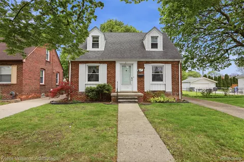 3807 Harding St, Dearborn, MI 48124