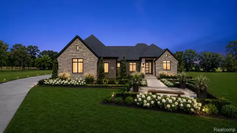 4025 Taft Rd, Bruce Township, MI 48065