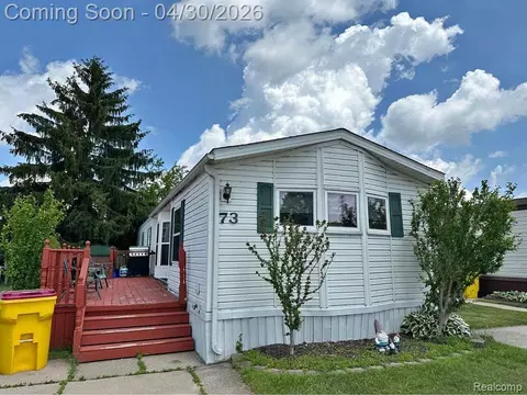 831 N Pontiac Trl #73, Walled Lake, MI 48390