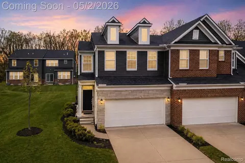 2832 Fairgrove Crescent Dr, Ann Arbor, MI 48108