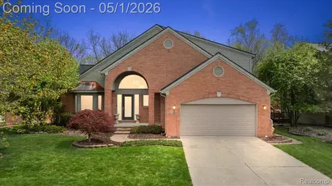 43316 Ashbury Dr, Novi, MI 48375