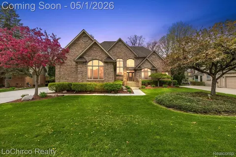 14382 Knightsbridge Dr, Shelby Township, MI 48315