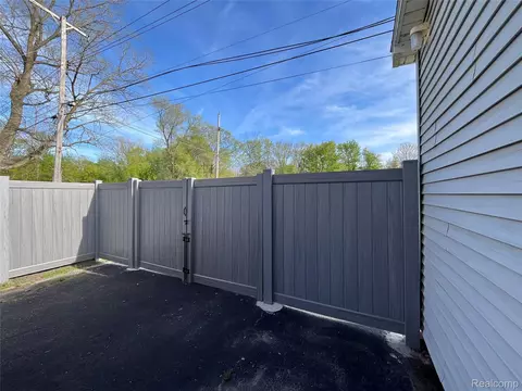 Exterior - 12660 Grafton Rd, Ash, MI 48117 photo 18 of 32