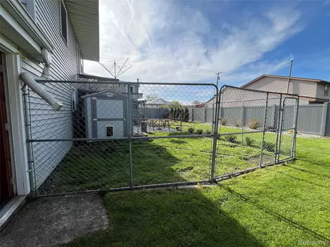 Exterior - 12660 Grafton Rd, Ash, MI 48117 photo 14 of 32