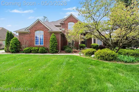 6933 Poppleton Rd, Canton, MI 48187