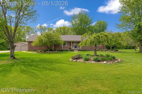 26050 Irwin Rd, Richmond, MI 48062