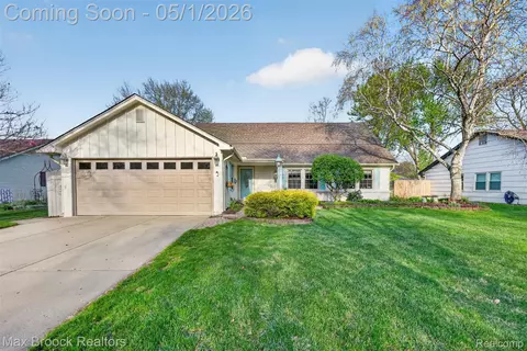 4856 Butler Dr, Troy, MI 48085