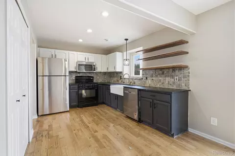 Kitchen - 30179 Kim Lane 5, Romulus, MI 48174 photo 1 of 3