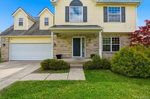 Exterior - 30179 Kim Lane 5, Romulus, MI 48174 photo 3 of 7