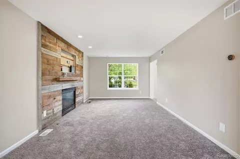 Living - 30179 Kim Lane 5, Romulus, MI 48174 photo 1 of 3