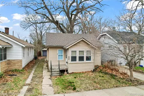 595 E Drayton St, Ferndale, MI 48220