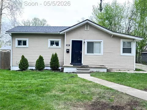 25948 Penn St, Inkster, MI 48141