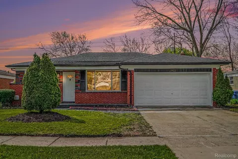 12922 E 13 Mile Rd, Warren, MI 48088
