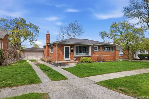 35314 Richland St, Livonia, MI 48150
