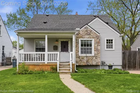 14020 Borgman St, Oak Park, MI 48237