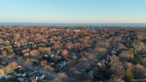 View/Area - 768 Washington Rd, Grosse Pointe, MI 48230 photo 9 of 11