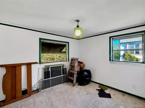Bedroom - 768 Washington Rd, Grosse Pointe, MI 48230 photo 7 of 8