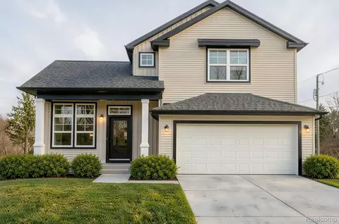 539 Wildwood Dr, Owosso, MI 48867