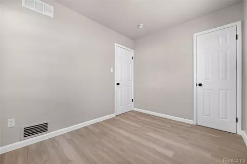 Bedroom - 2346 Bloomfield St, Melvindale, MI 48122 photo 4 of 4