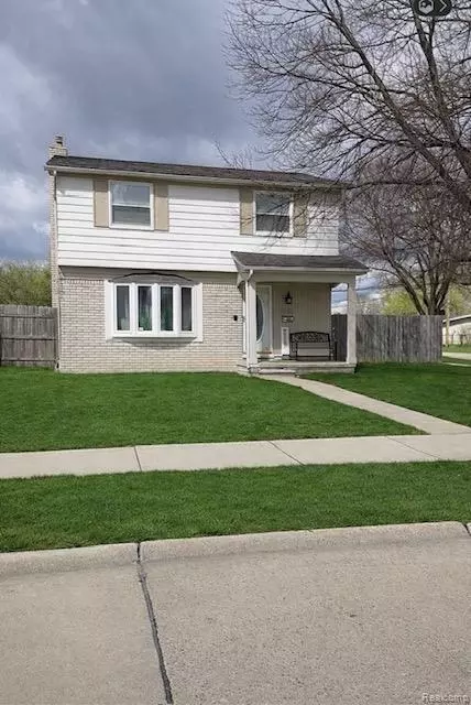 29293 Marshall St, Southfield, MI 48076