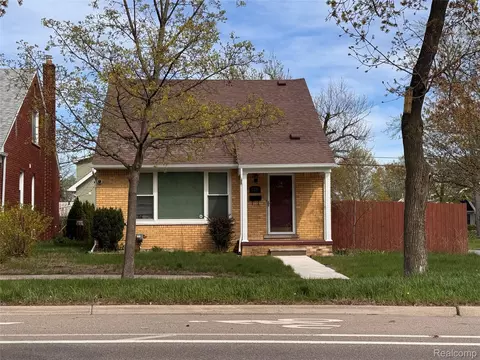 1310 Pinecrest Dr, Ferndale, MI 48220